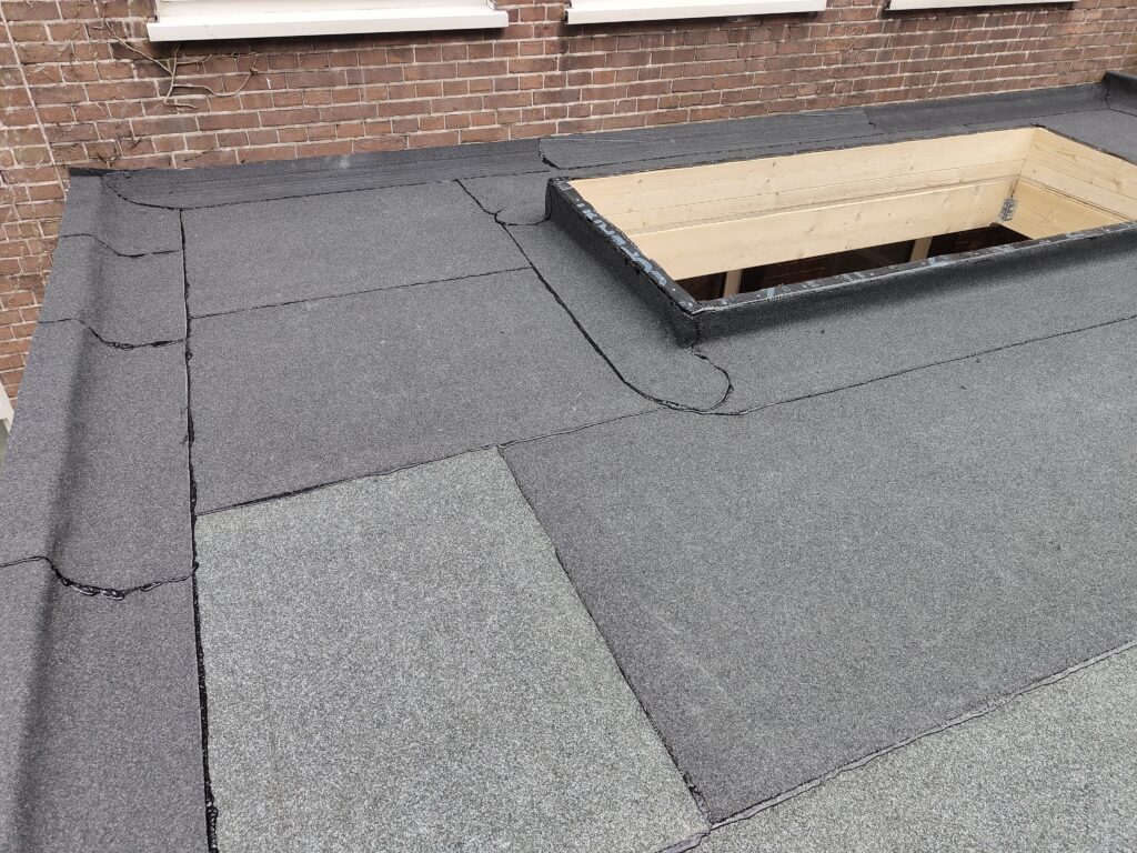 Dakdekker Delft voor lekkage en dakreparatie